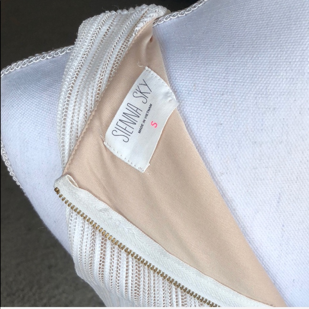 Lace Crop Top Cream & Tan Wedding - Picture 8 of 8